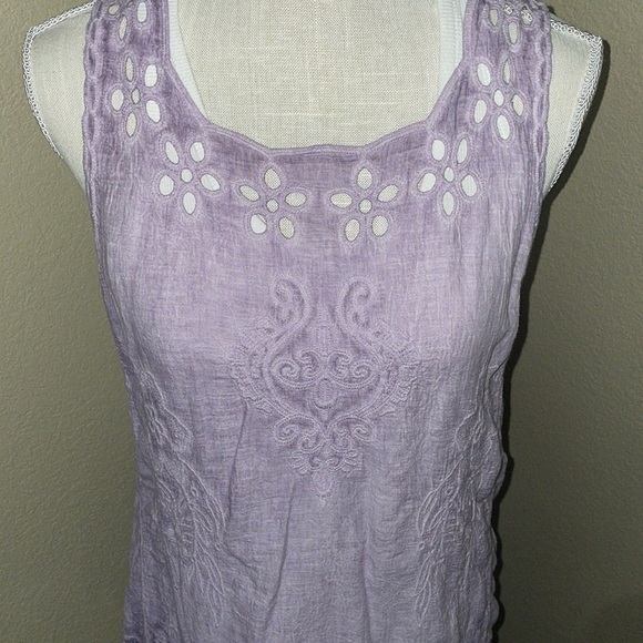 Cancun Purple Embroidered Eyelet Sleeveless Top - Picture 2 of 8